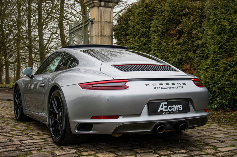 Porsche 991.2 Carrera GTS
