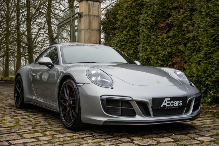 Porsche 991.2 Carrera GTS