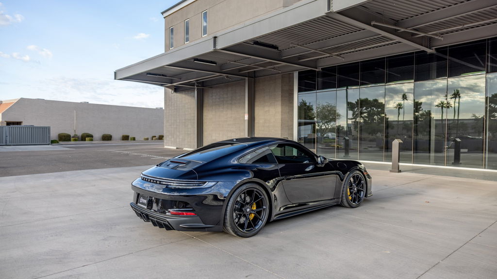 Porsche 992 GT3 Touring