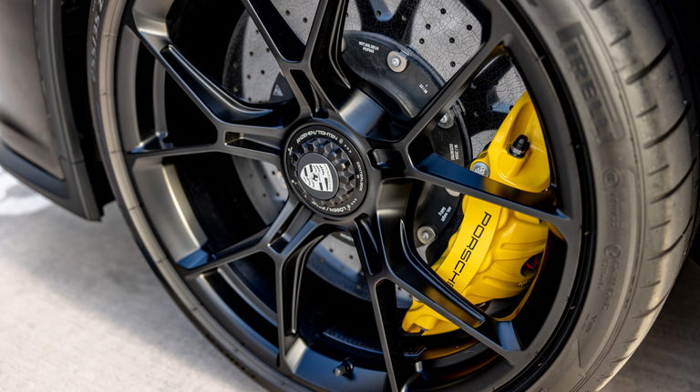 Porsche 992 GT3 Touring