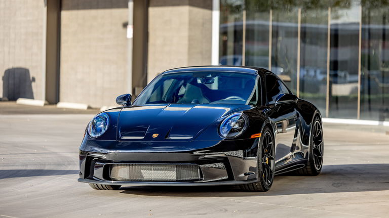 Porsche 992 GT3 Touring