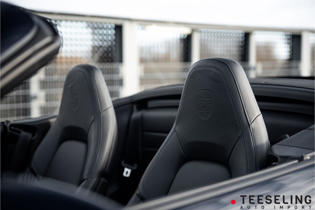 Porsche 992 Carrera 4S