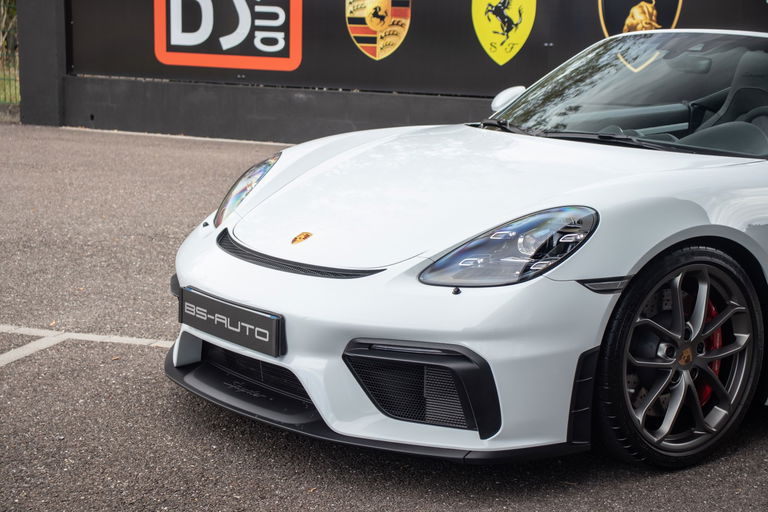 Porsche 718 Spyder