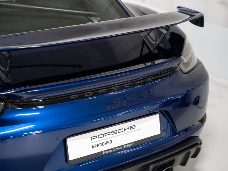 Porsche 718 Cayman GT4