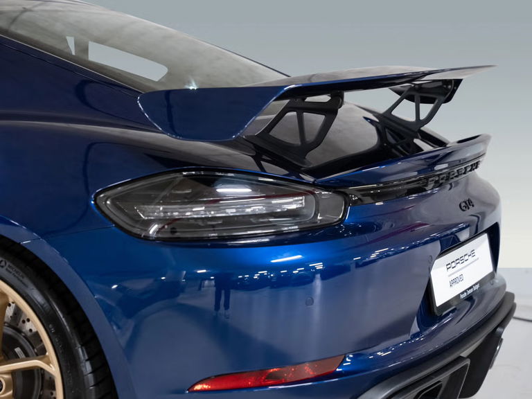 Porsche 718 Cayman GT4