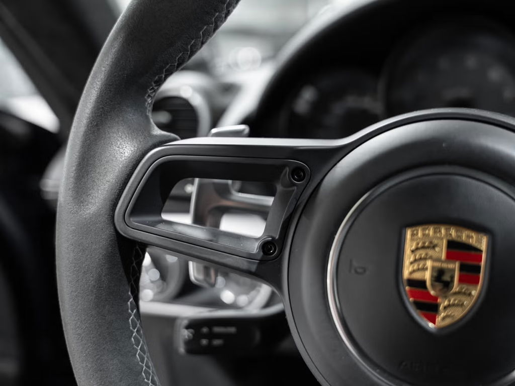 Porsche 718 Cayman GT4