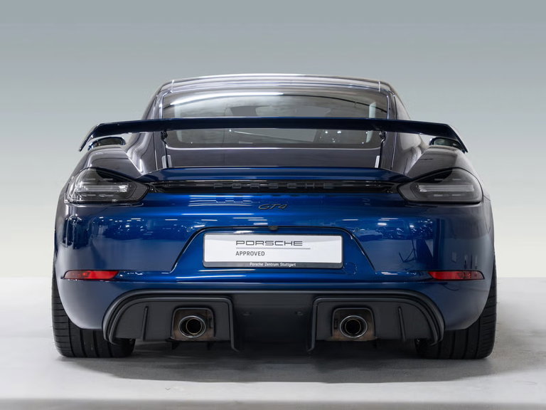 Porsche 718 Cayman GT4