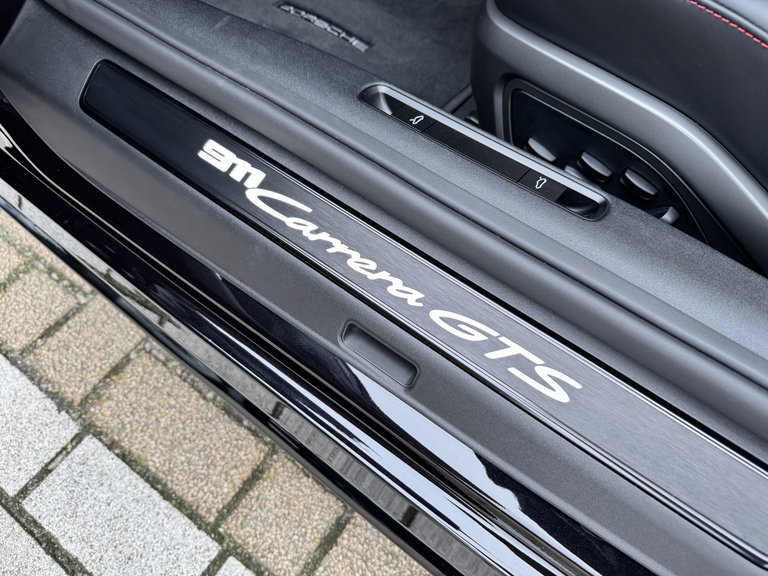 Porsche 992 Carrera GTS