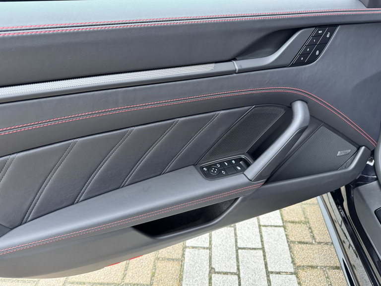 Porsche 992 Carrera GTS