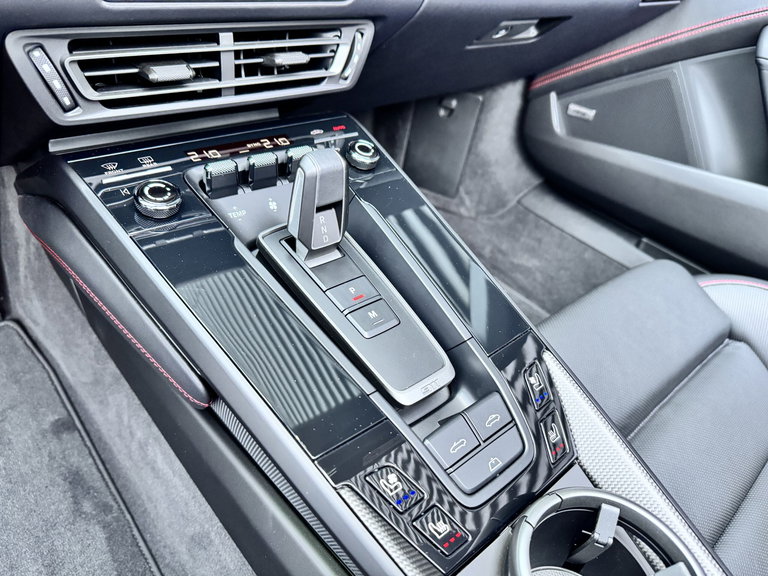 Porsche 992 Carrera GTS