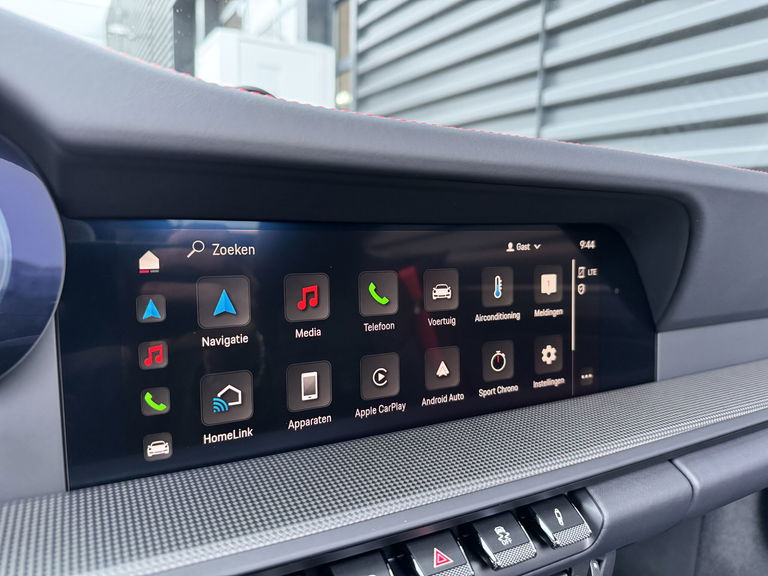 Porsche 992 Carrera GTS