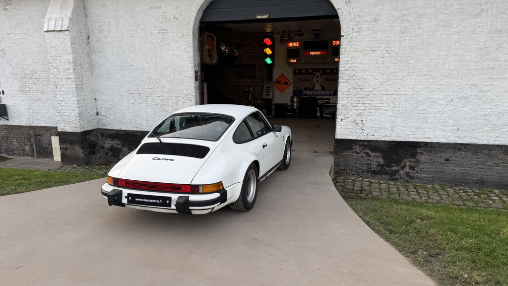 Porsche 911 Carrera 3.2