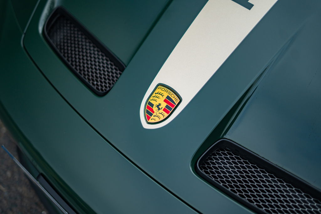 Porsche 992 GT3 Touring