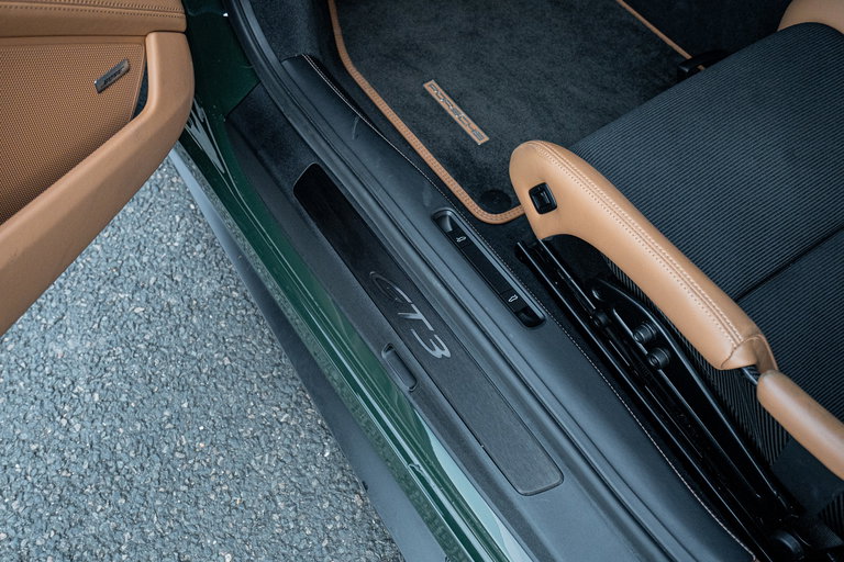 Porsche 992 GT3 Touring