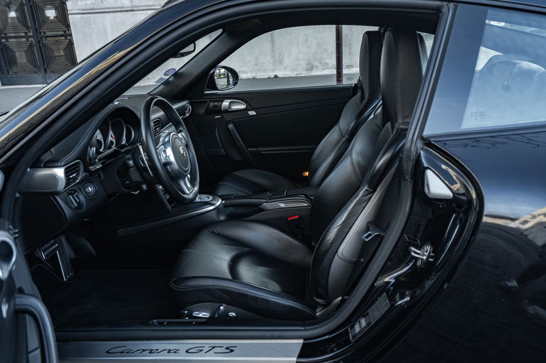 Porsche 997.2 Carrera GTS