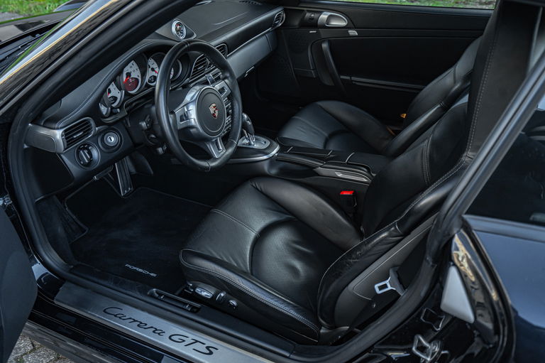 Porsche 997.2 Carrera GTS