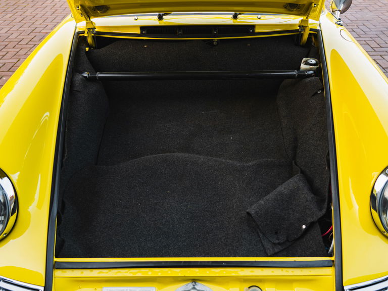 Porsche 911 S (F-Modell)