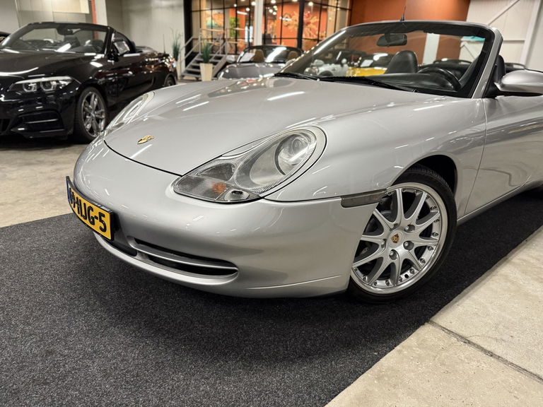 Porsche 996 Carrera