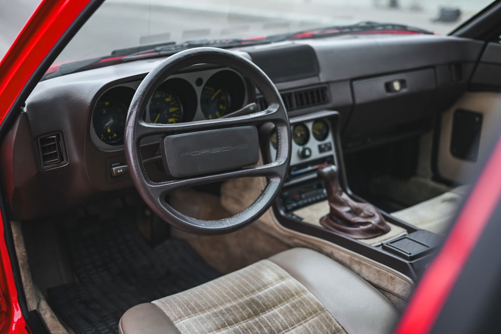 Porsche 944 Coupé