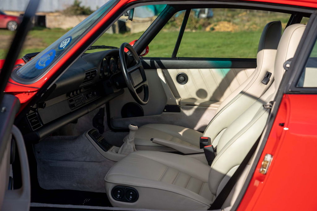 Porsche 964 Carrera 2