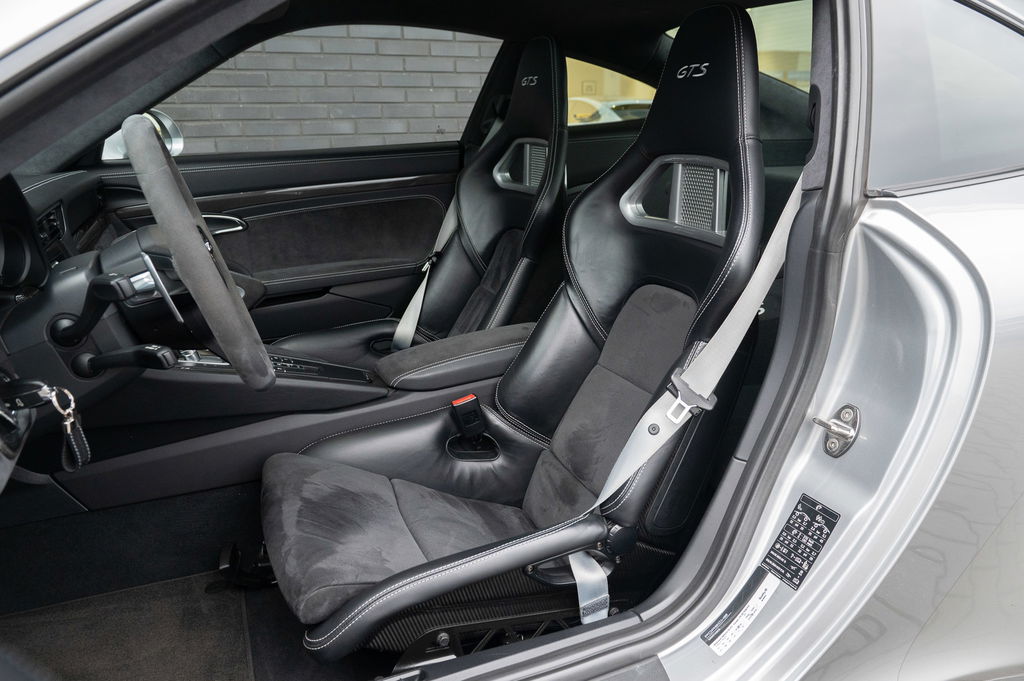 Porsche 991.2 Carrera GTS