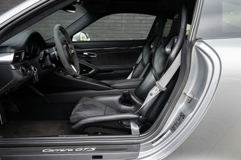 Porsche 991.2 Carrera GTS