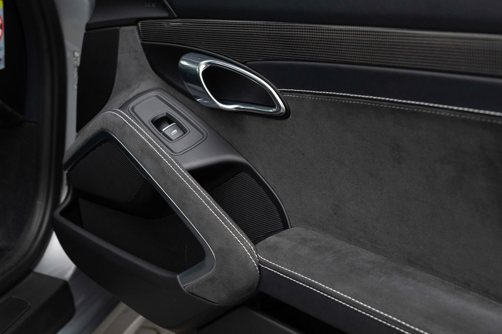 Porsche 991.2 Carrera GTS