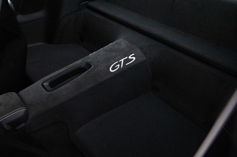 Porsche 991.2 Carrera GTS