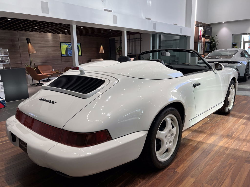 Porsche 964 Carrera 2 Speedster