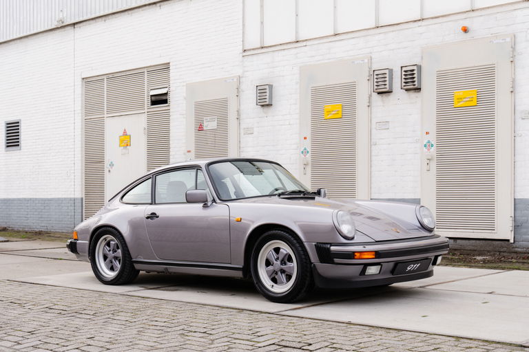 Porsche 911 Carrera 3.2