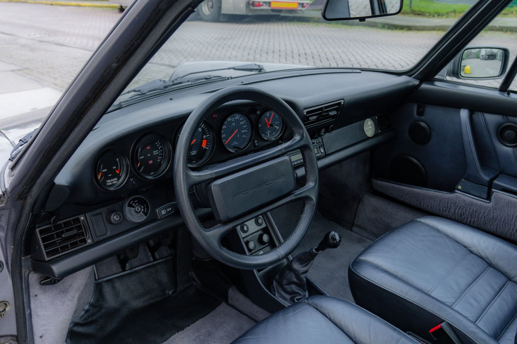 Porsche 911 Carrera 3.2