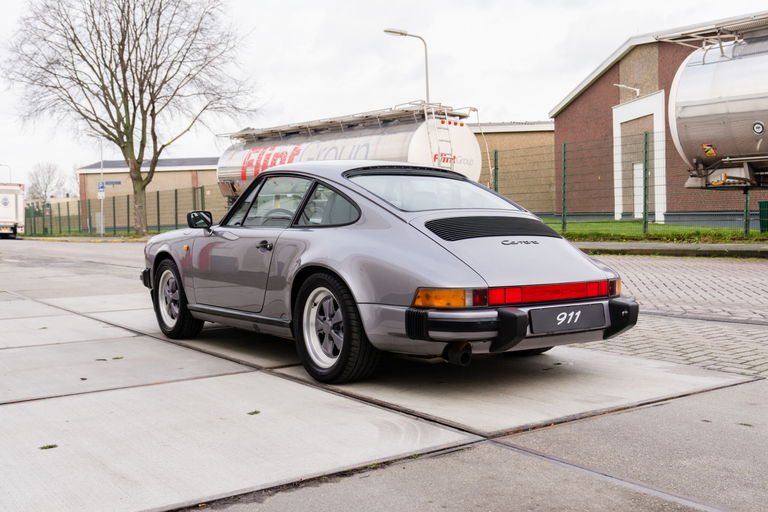 Porsche 911 Carrera 3.2