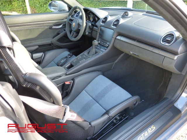 Porsche 718 Cayman GT4 RS