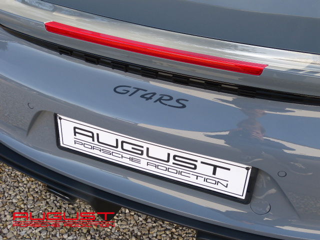 Porsche 718 Cayman GT4 RS