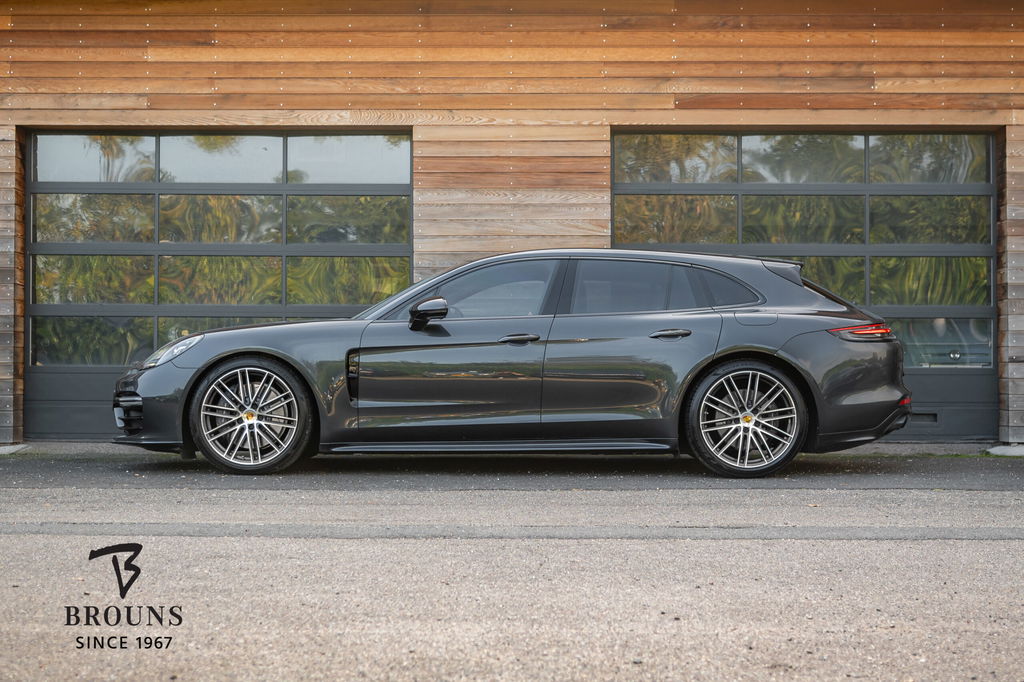 Porsche Panamera 4 E-Hybrid