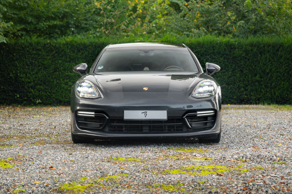 Porsche Panamera 4 E-Hybrid