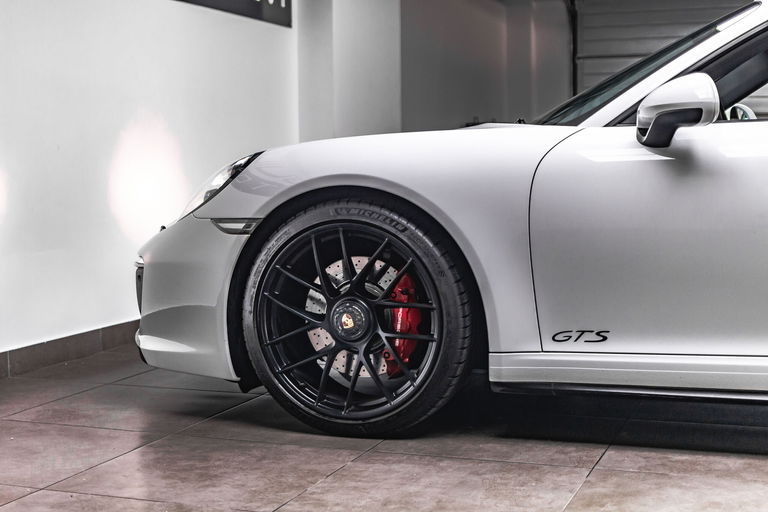 Porsche 991.2 Carrera GTS