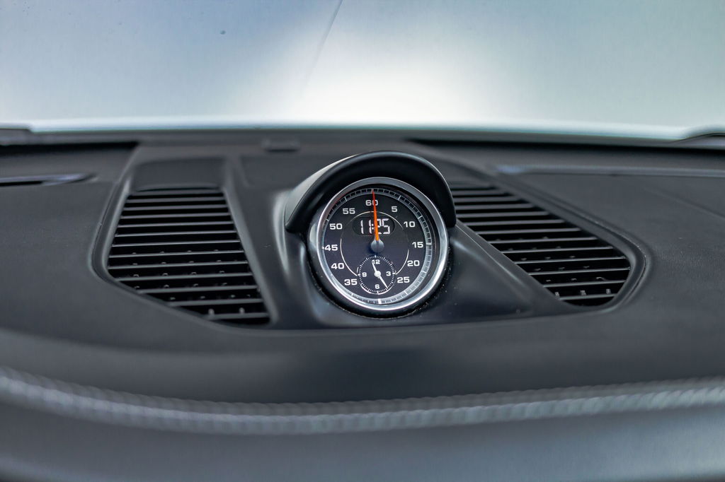 Porsche 991.2 Carrera GTS