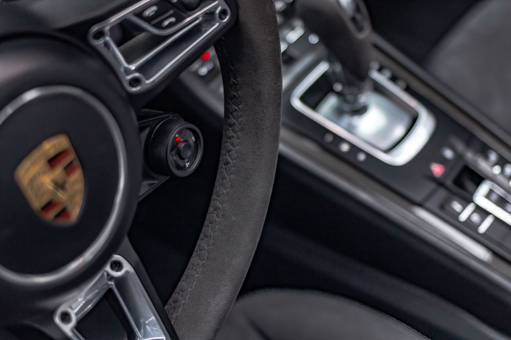 Porsche 991.2 Carrera GTS