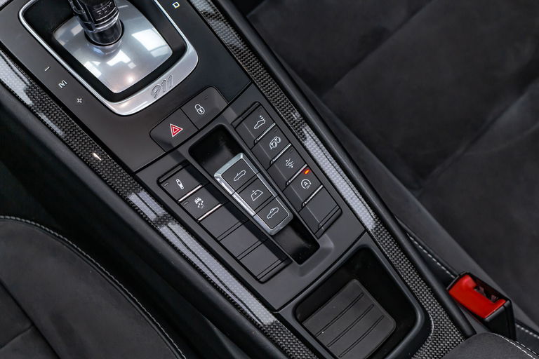 Porsche 991.2 Carrera GTS