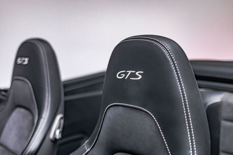 Porsche 991.2 Carrera GTS