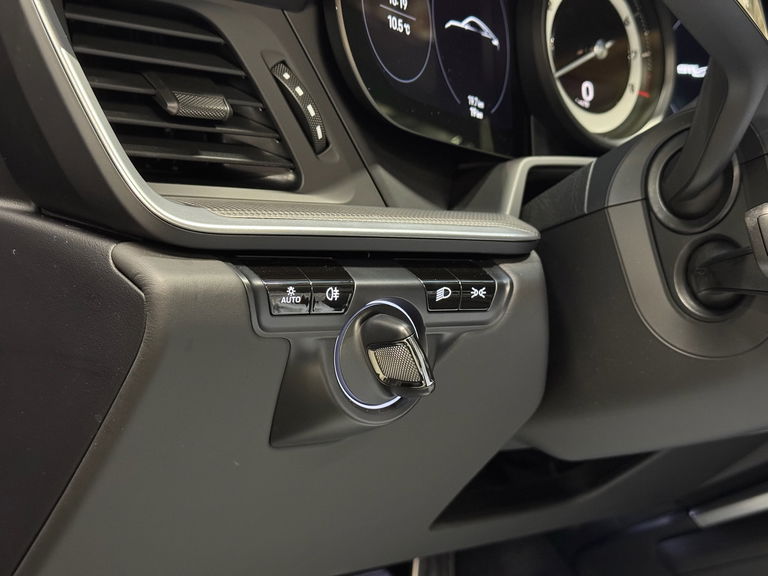 Porsche 992 Belgian Legend Edition