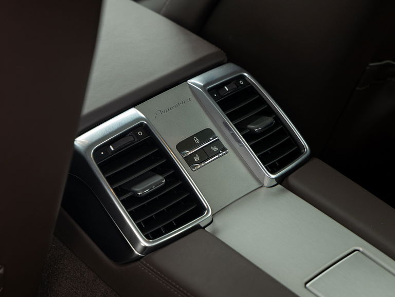 Porsche Panamera GTS