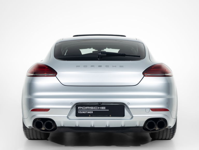 Porsche Panamera GTS
