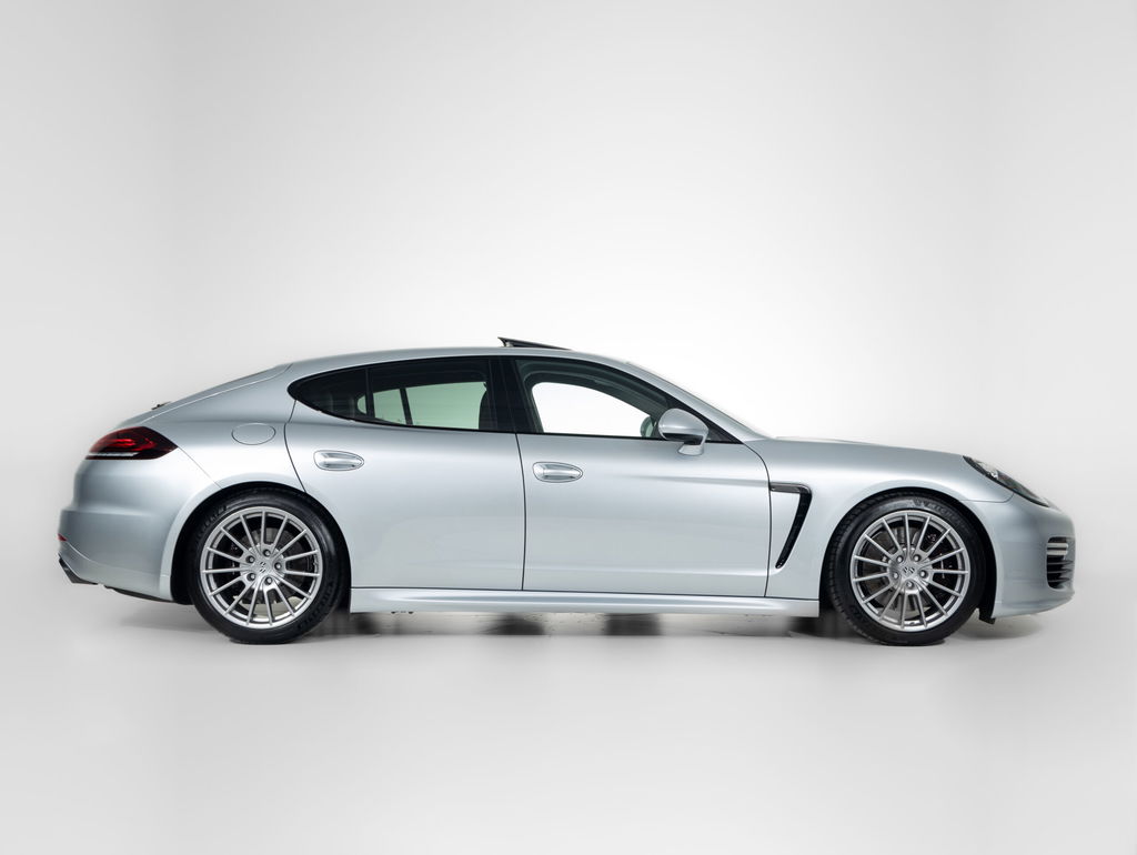 Porsche Panamera GTS