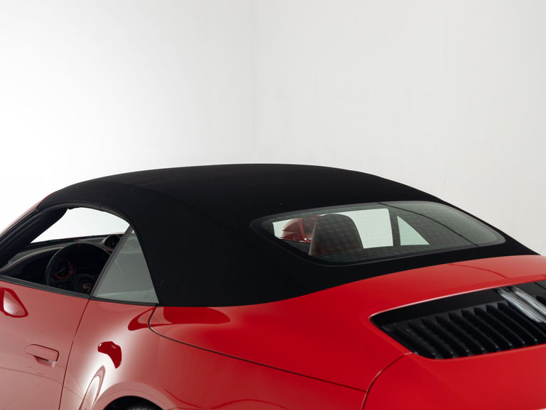 Porsche 992 Carrera 4 GTS