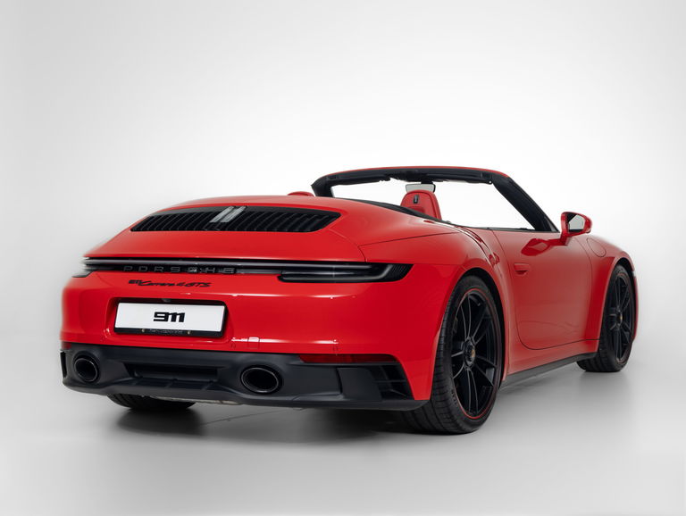 Porsche 992 Carrera 4 GTS