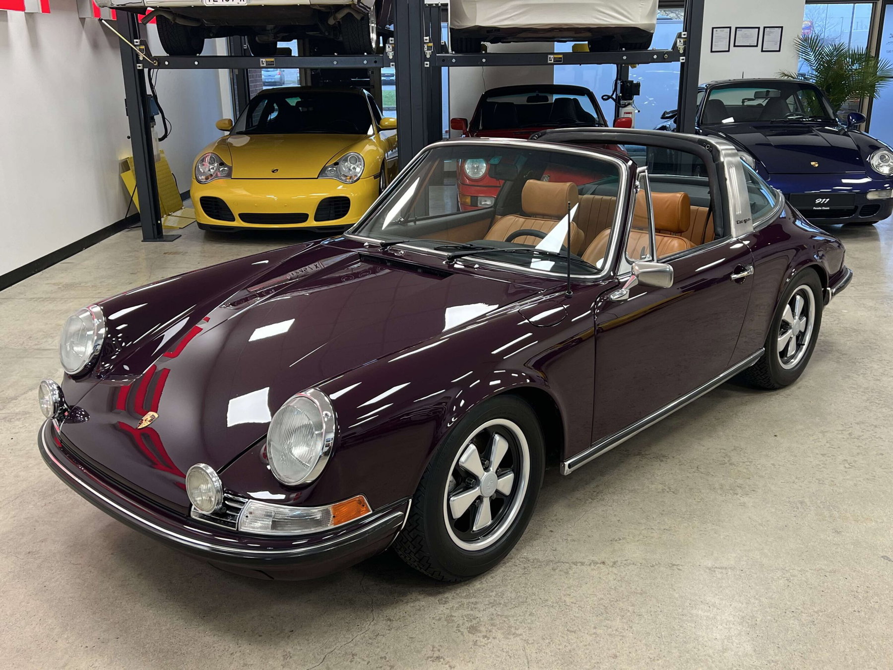 Porsche 911 T 1973 - elferspot.com - Marketplace for Porsche