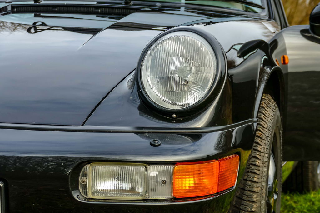 Porsche 964 Carrera 4