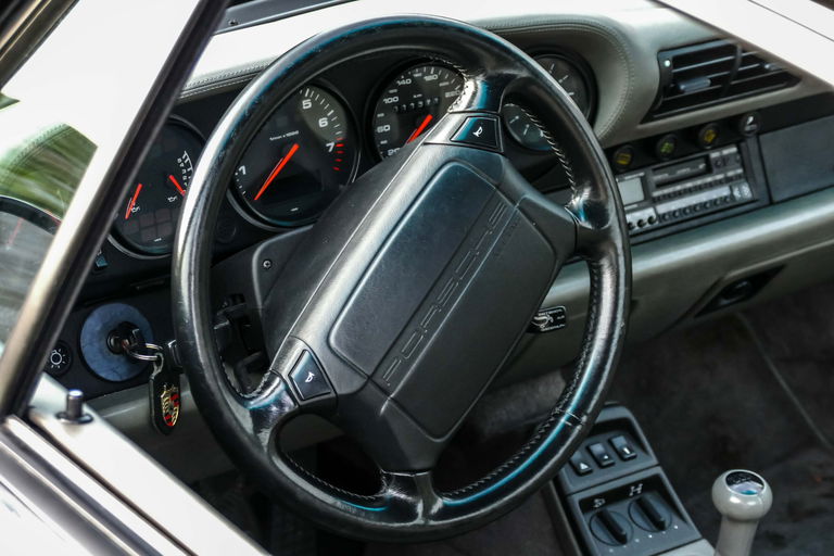 Porsche 964 Carrera 4